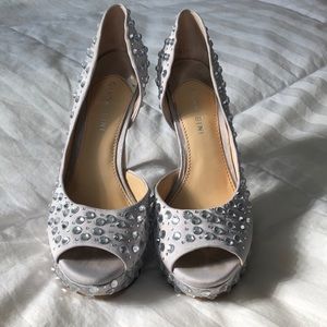Silver Gianni Bini “Larissa” Pumps